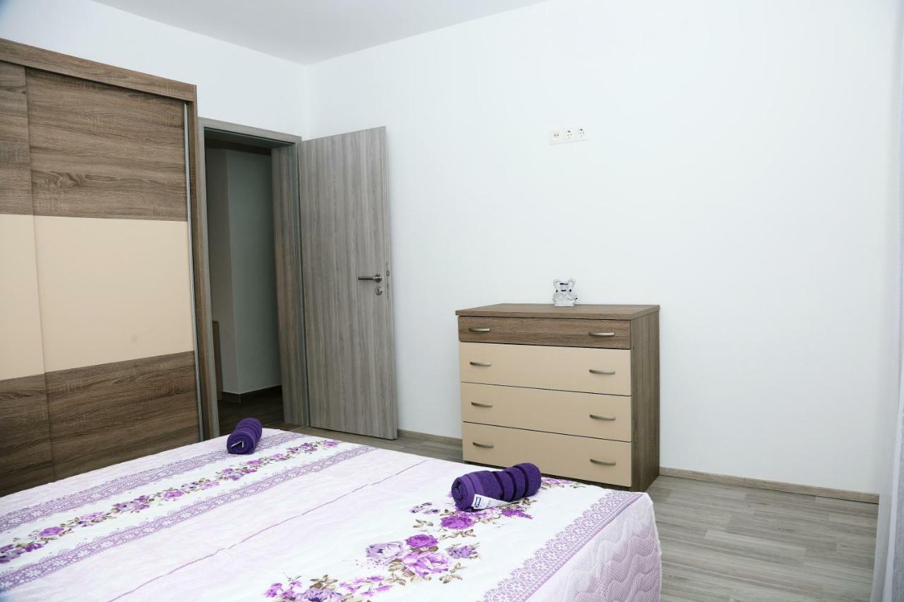 Apartments Tonia Br. 1 Zavalatica Exterior foto